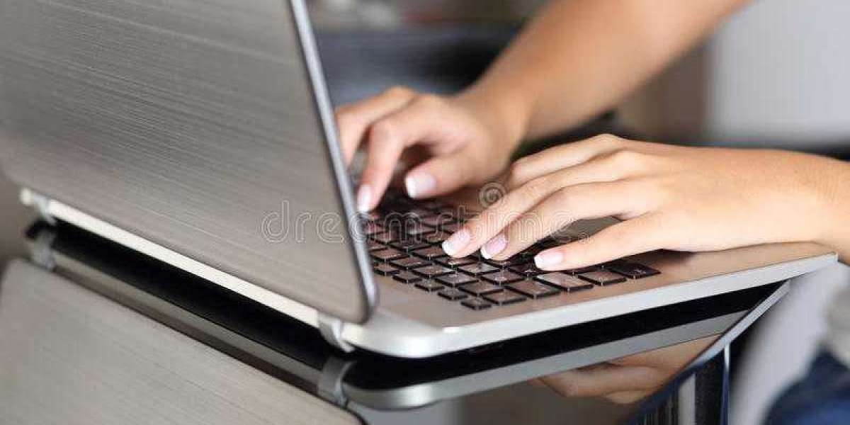 Online laptops in 2023