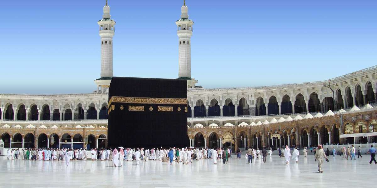 book your cheap Ramadan Umrah packages 2023 | Alfatimahtravels