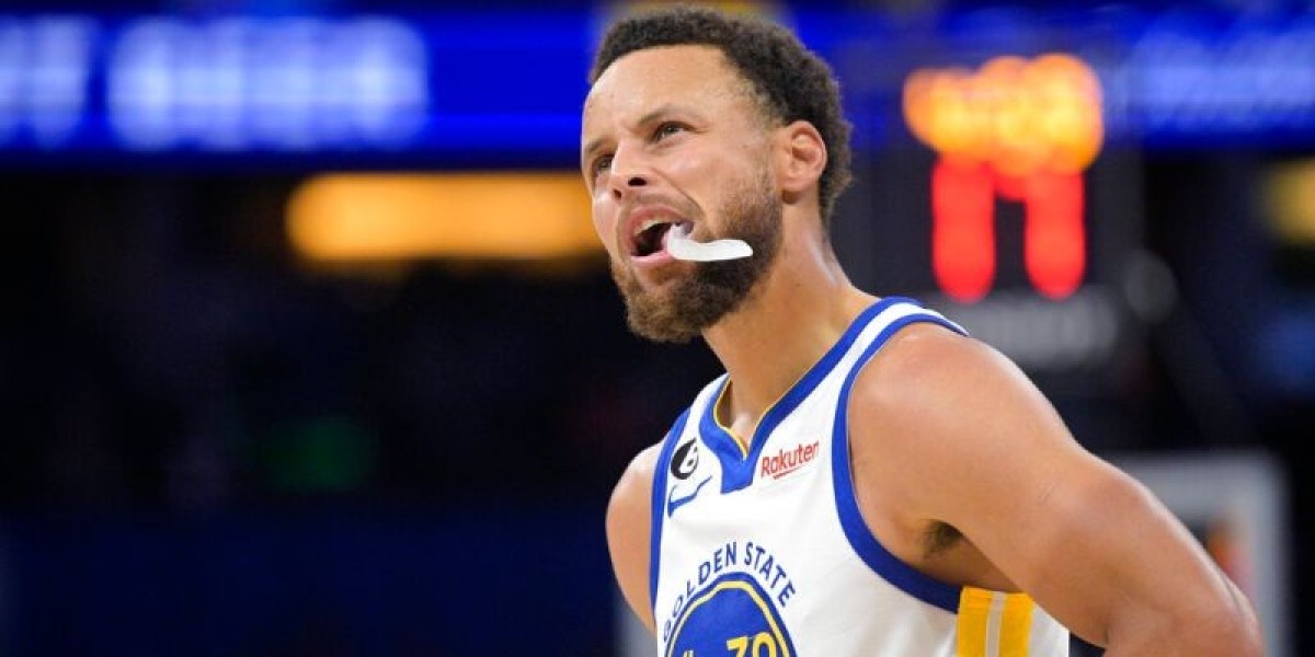 Curry turns his eyes back to basketball, vows to chase 3-pointer record