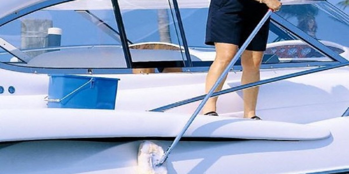 How to Hire a Professional Boat Detailer in Seattle?