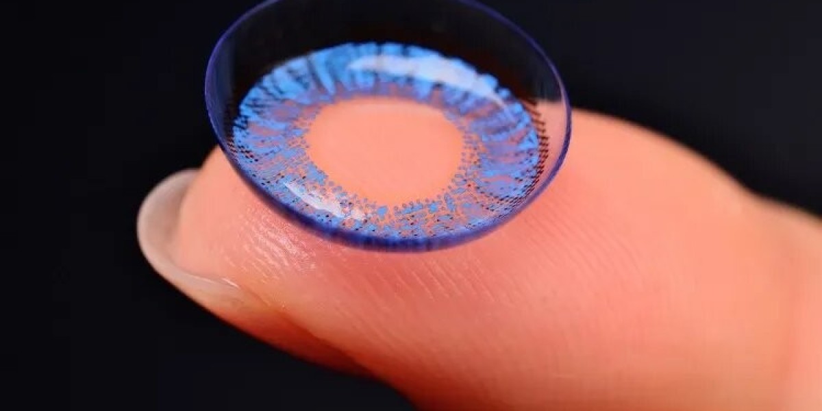 In Focus: The World of Contact Lenses