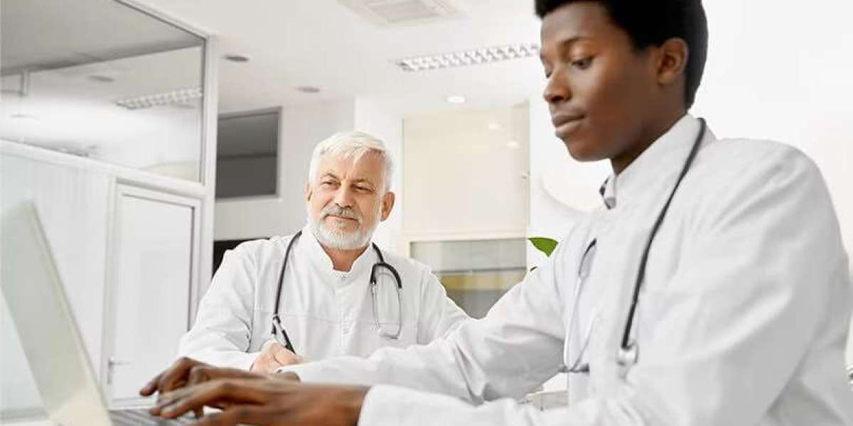 How do hospitals benefit from healthcare staffing software?