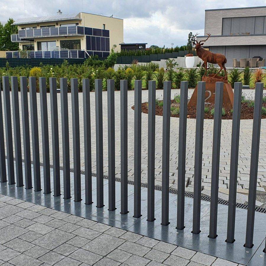 Retractable Privacy Fence Gate - Fancy Fence System