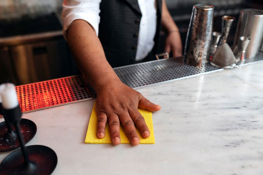 How to Clean Caesarstone Benchtops? [2024 Guide]