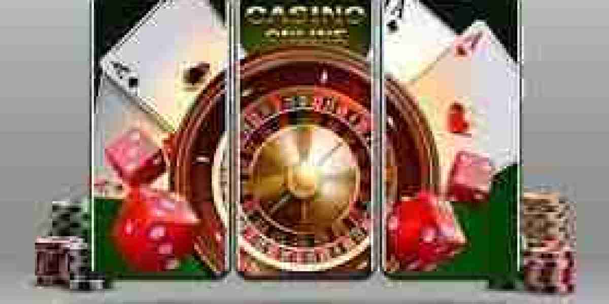 Navigating the Digital Dice: Exploring the World of Online Casinos