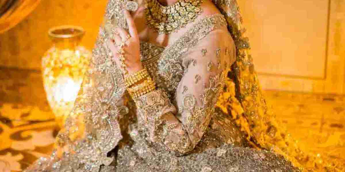 Online Wedding Dress Shopping In Pakistan In 2024: Find Your Dream Dress From Anywhere