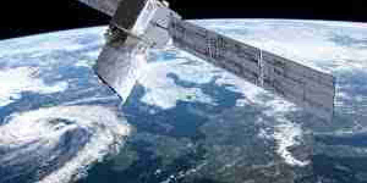 Satellite-based Earth Observation Market Outlook 2024: Big Things are Happening