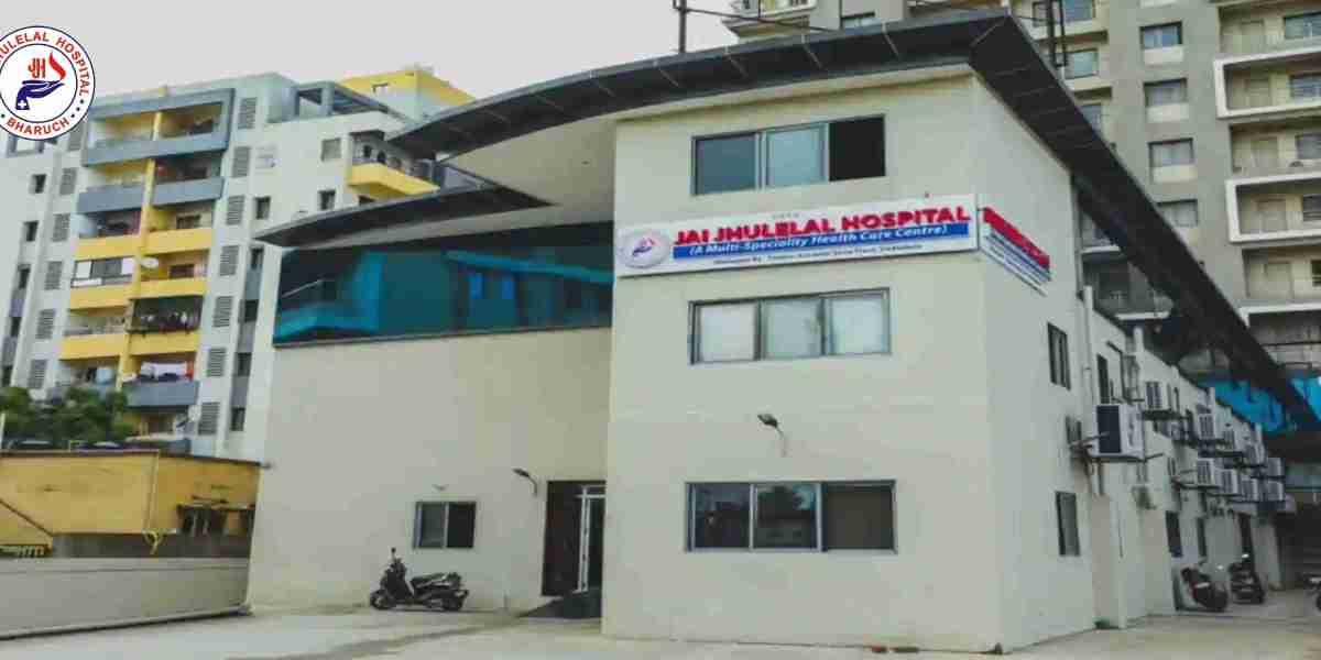 Revolutionizing Healthcare: Online to Charity Hospital in Gujarat