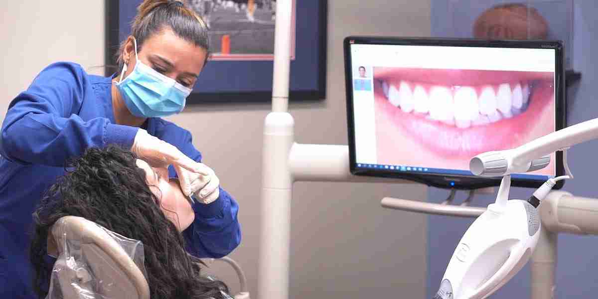 Smile Analysis: How Cosmetic Dentists Plan Your New Smile?