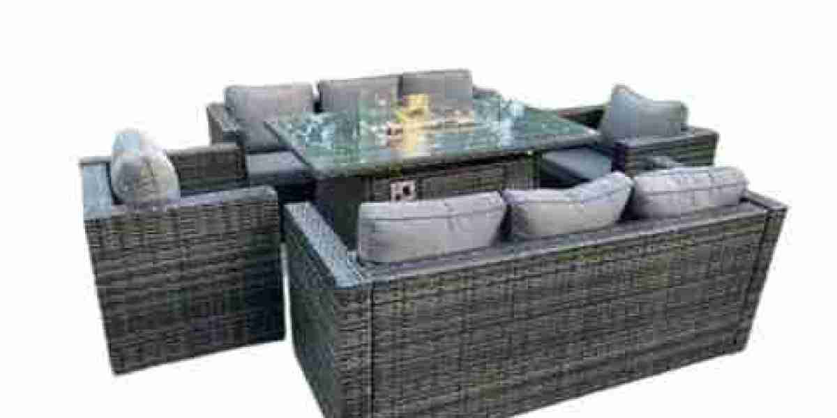 Choosing the Perfect Outdoor Furniture for Your Space