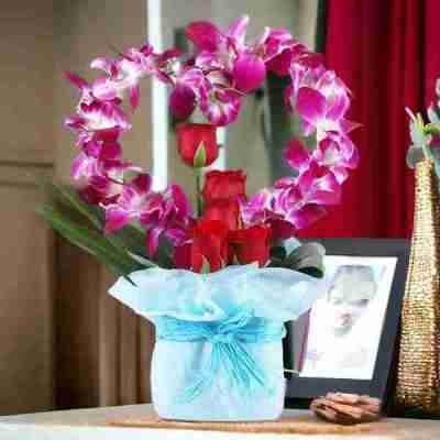 Heart Shaped Orchids And Roses OyeGifts Profile Picture