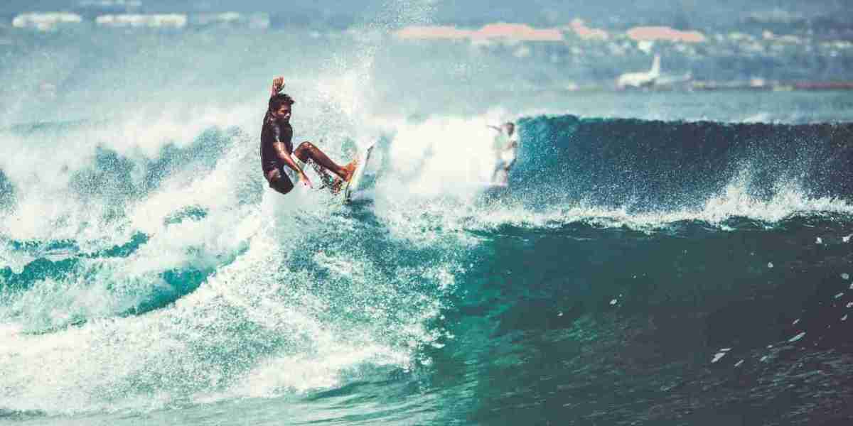 Principales campeonatos de surf en España. Las mejores competiciones de surf y paddle surf