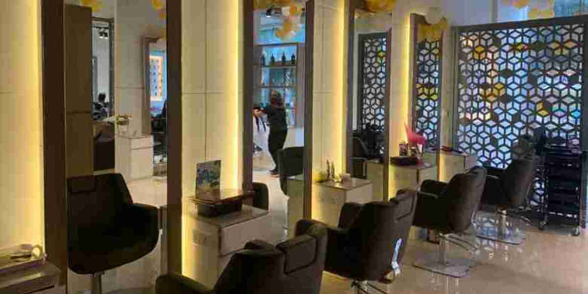 Experience the Best Beauty Services at Juice Salon in Andheri East, Mumbai