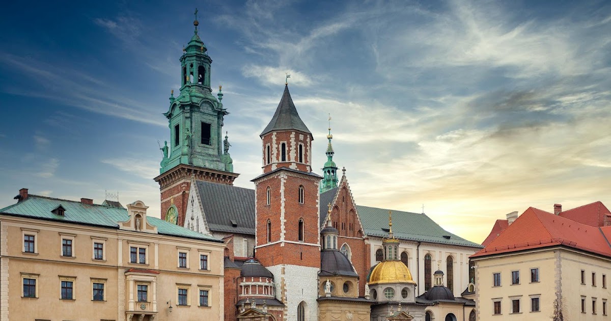 Why do Heritage Helpers offer an ideal solution for acquiring Polish citizenship?