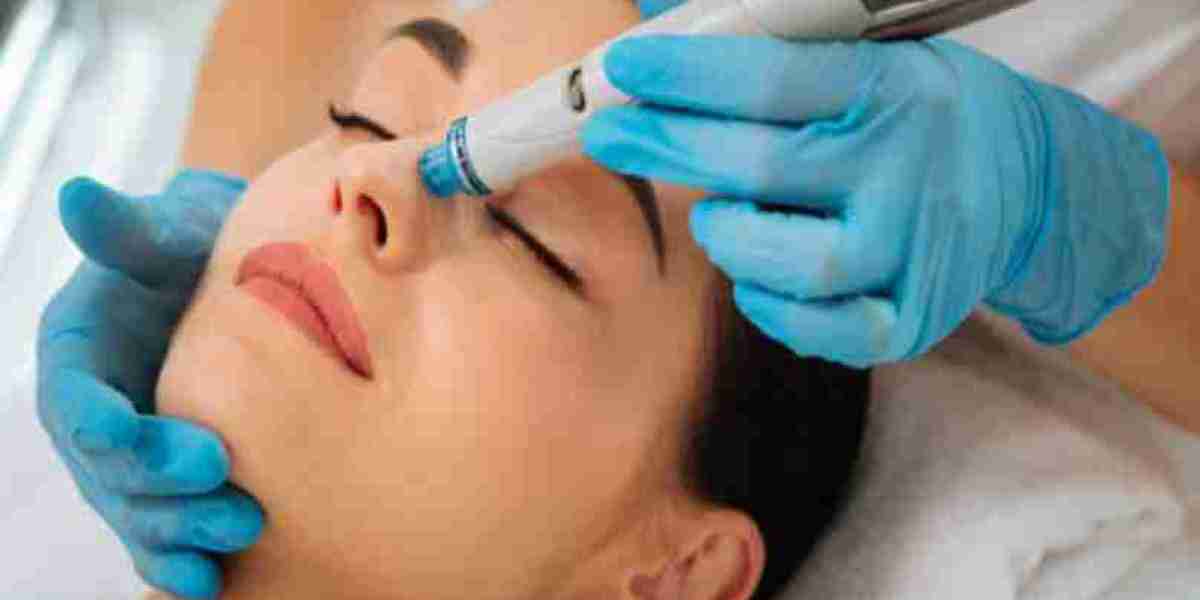 HydraFacial Treatment for Sensitive Skin: A Dubai Perspective