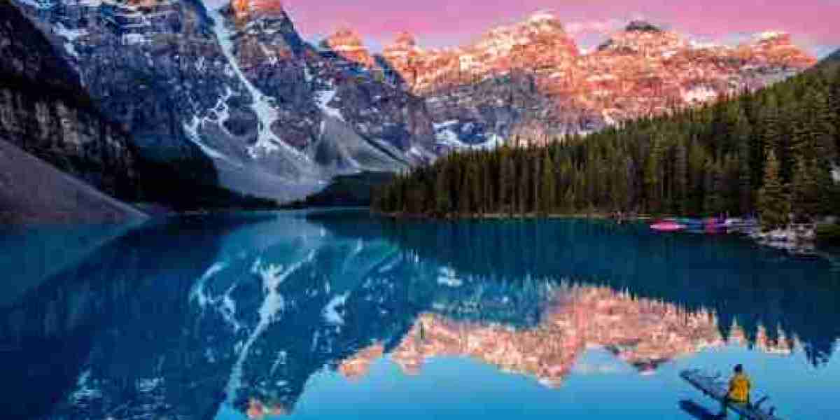 Discover the Beauty of Moraine Lake with These Exclusive Tours