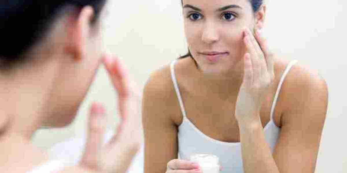 Effective Melasma Creams in the UK: What to Look For