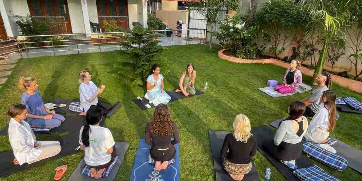 200-Hour Yoga Teacher Training in Goa at Yogakulam Academy: A Path to Transformation