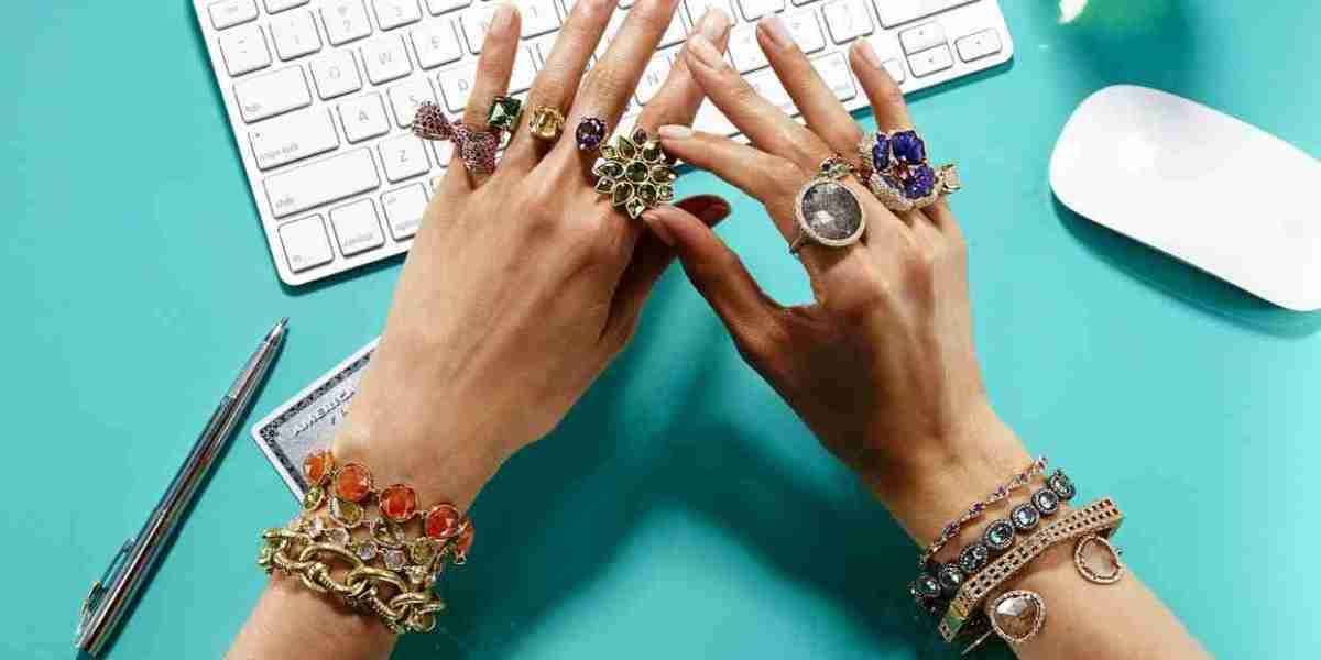 Redefining Style and Comfort: How to Wear Rings with Arthritic Fingers.