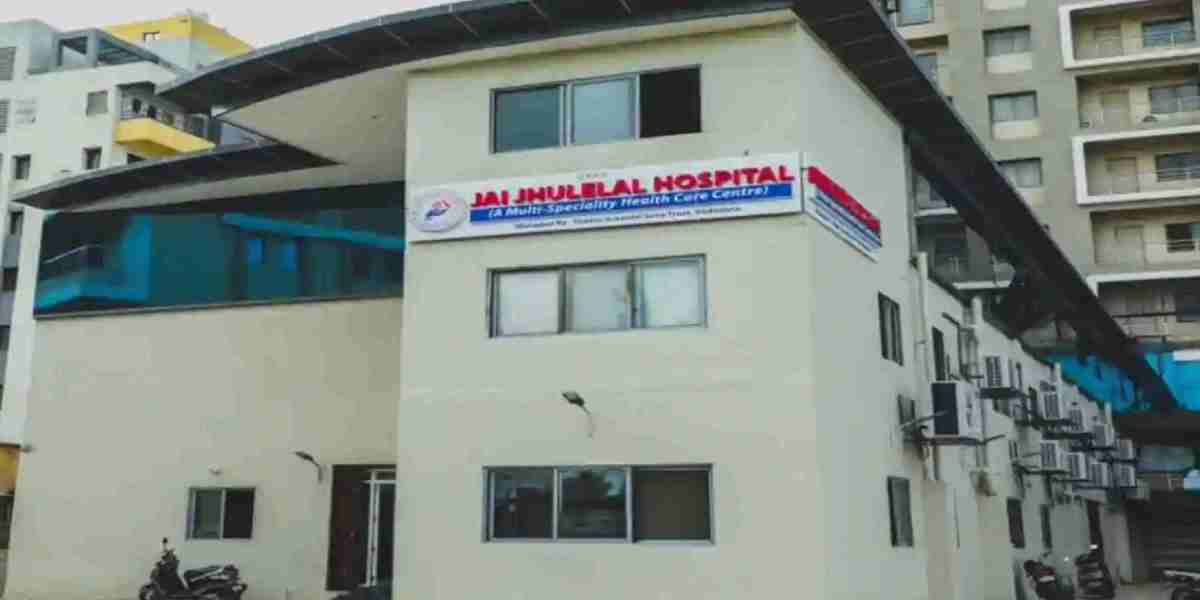 Cheap Knee Surgery in Gujarat at Jhulelal Hospital