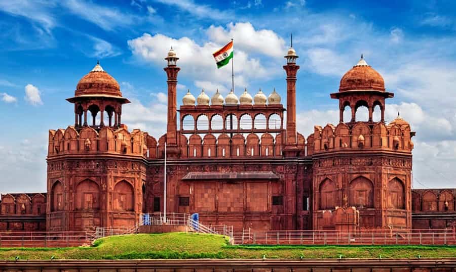 Popular 33 Places to Visit in Delhi with Family