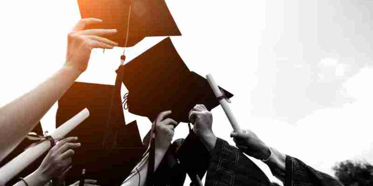 PGDM Freshers' Guide: Job Prospects, Salary, and Career Growth