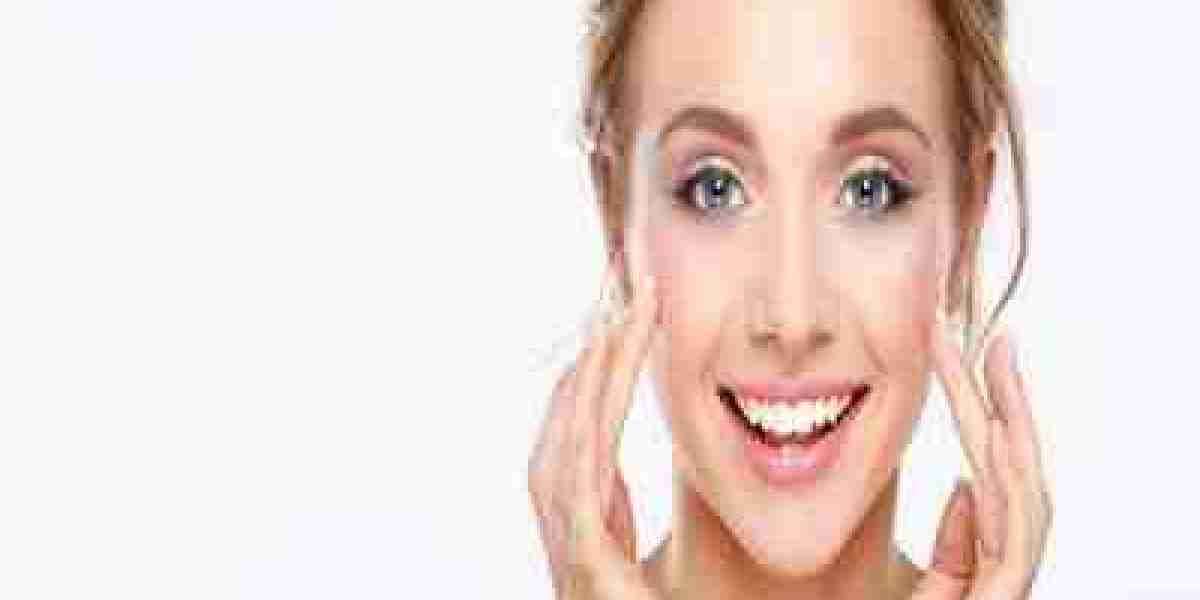 Understanding the Risks: What to Consider Before Choosing Skin Whitening in Dubai