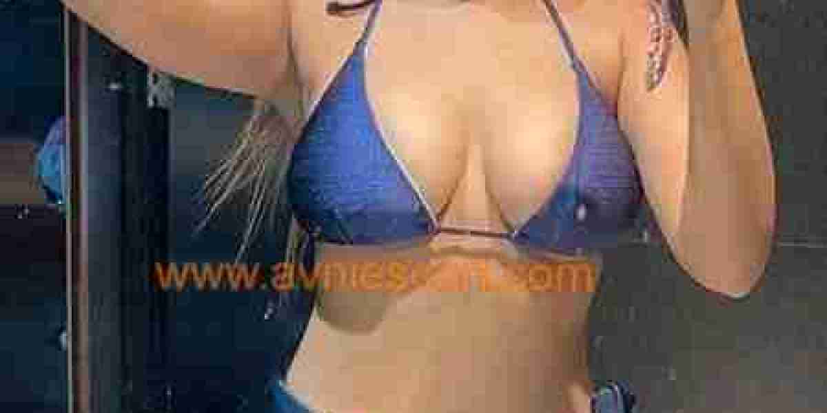 Exploring Udaipur Escort Service: An In-Depth Look at Professional Companionship in the City of Lake