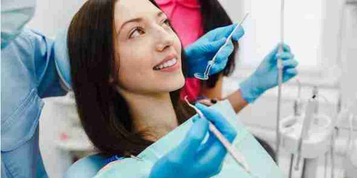 Transform Your Smile: The Top Benefits of Seeing a Cosmetic Dentist