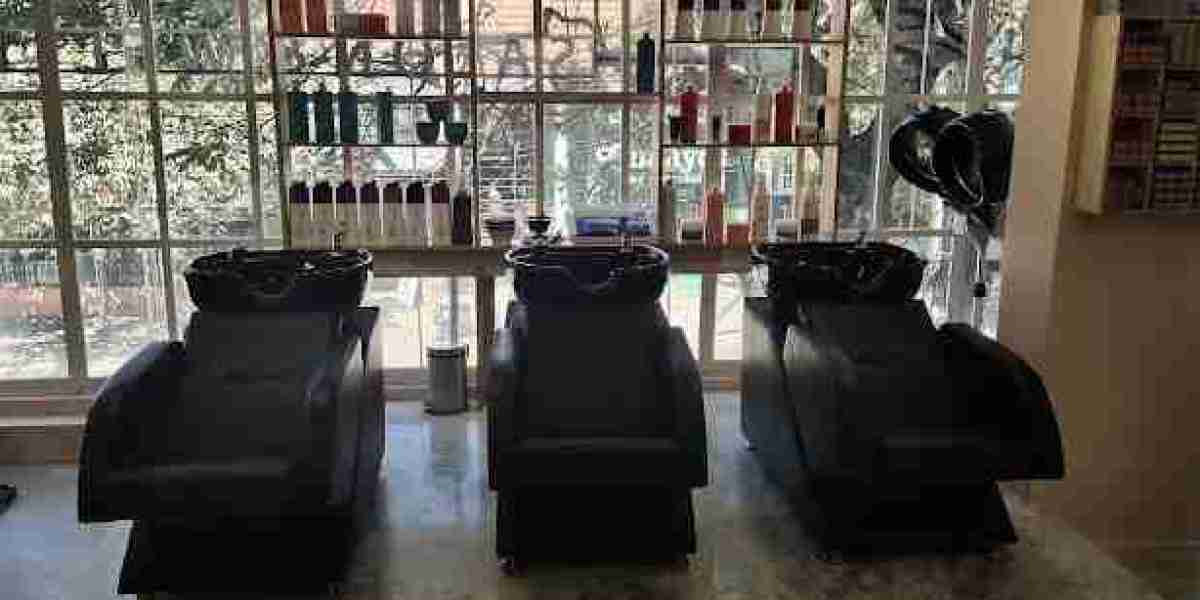 Marie Claire Paris Salon, Indiranagar: Elevate Your Beauty Experience in Bangalore