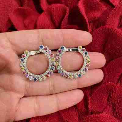 Round Cut Diamond Earrings Profile Picture