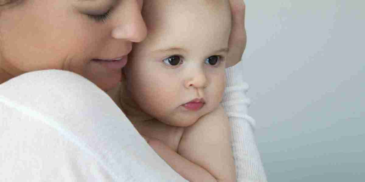 Choosing the Right Maternity Nurse in London for Your Family's Needs