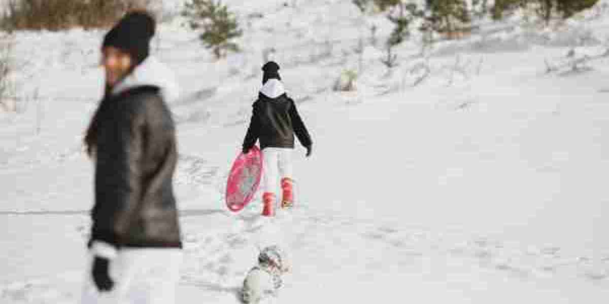 ¿Cómo usar raquetas de nieve? Consejos y técnicas para principiantes