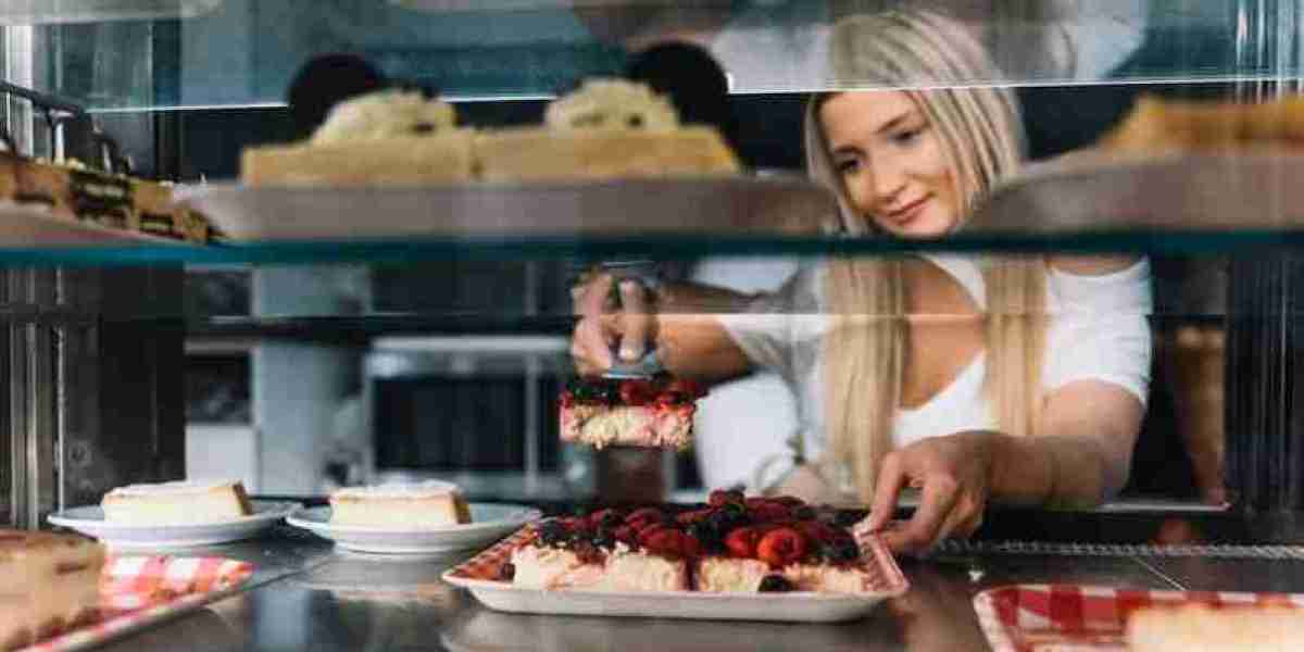 How Eggless Cake Shops Cater to Dietary Needs