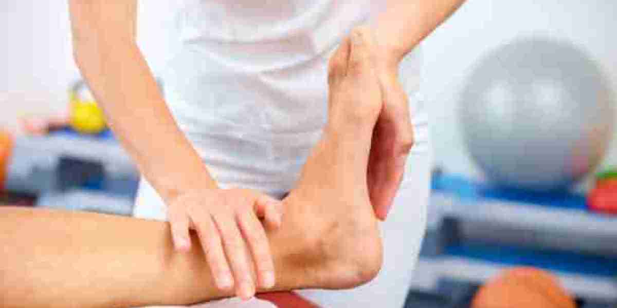 Comprehensive Foot Care with a Trusted Foot Doctor in Macomb MI