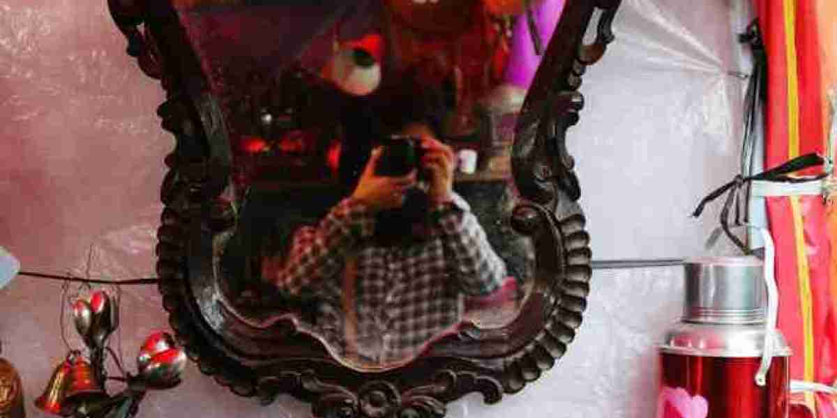 Why Hiring a Local Magic Mirror is the Best Choice for Your Event