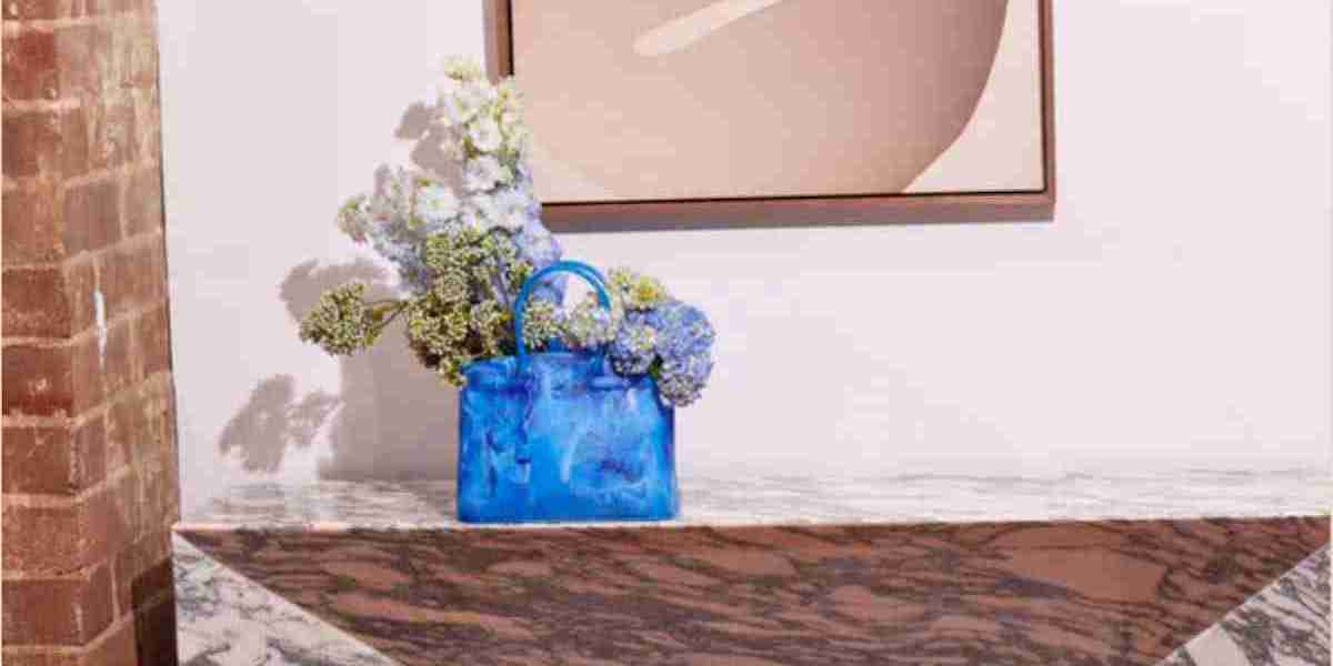 Handbag Shaped Vases: Elegance in Every Detail