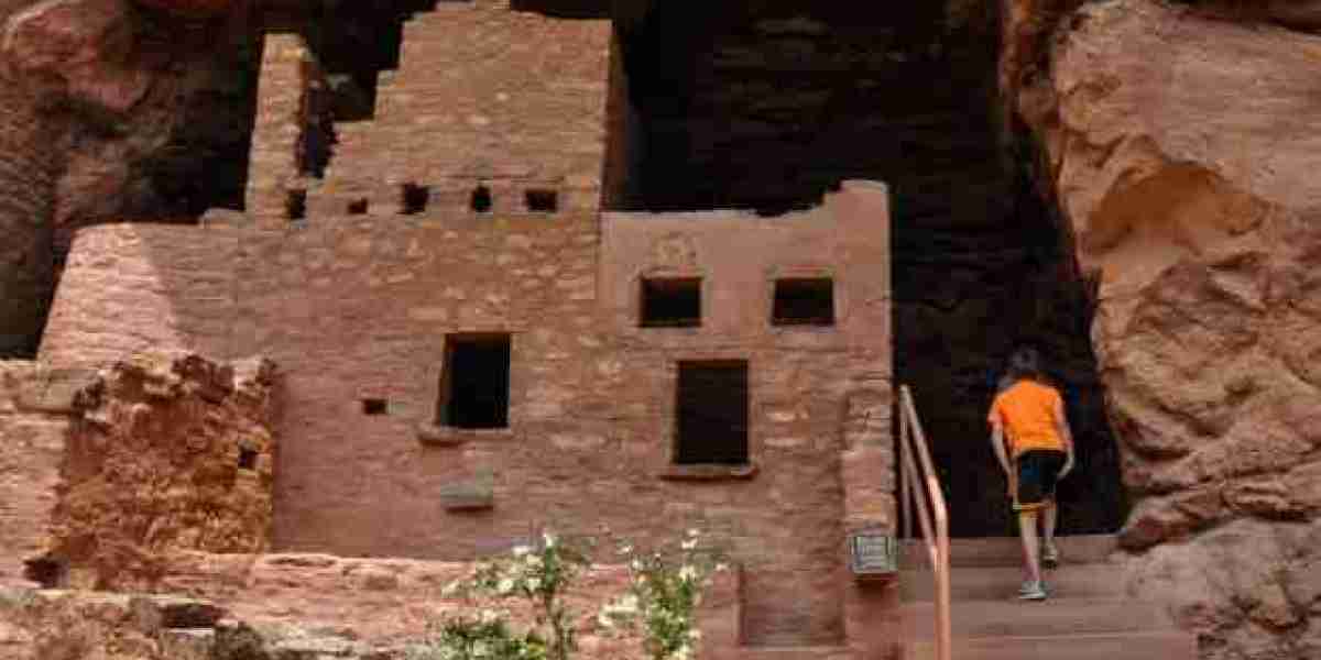 Uncover the Wonders of Colorado: Cave of the Winds Mountain Park and Manitou Cliff Dwellings