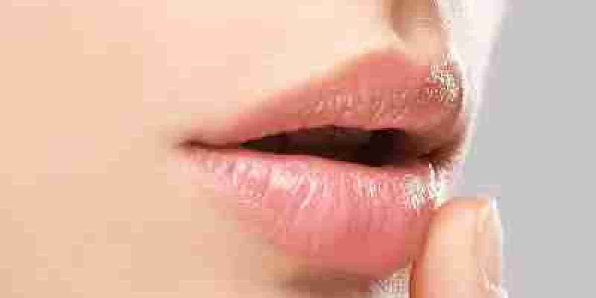 What to Expect Before and After Your Pink Lips Treatment in Dubai