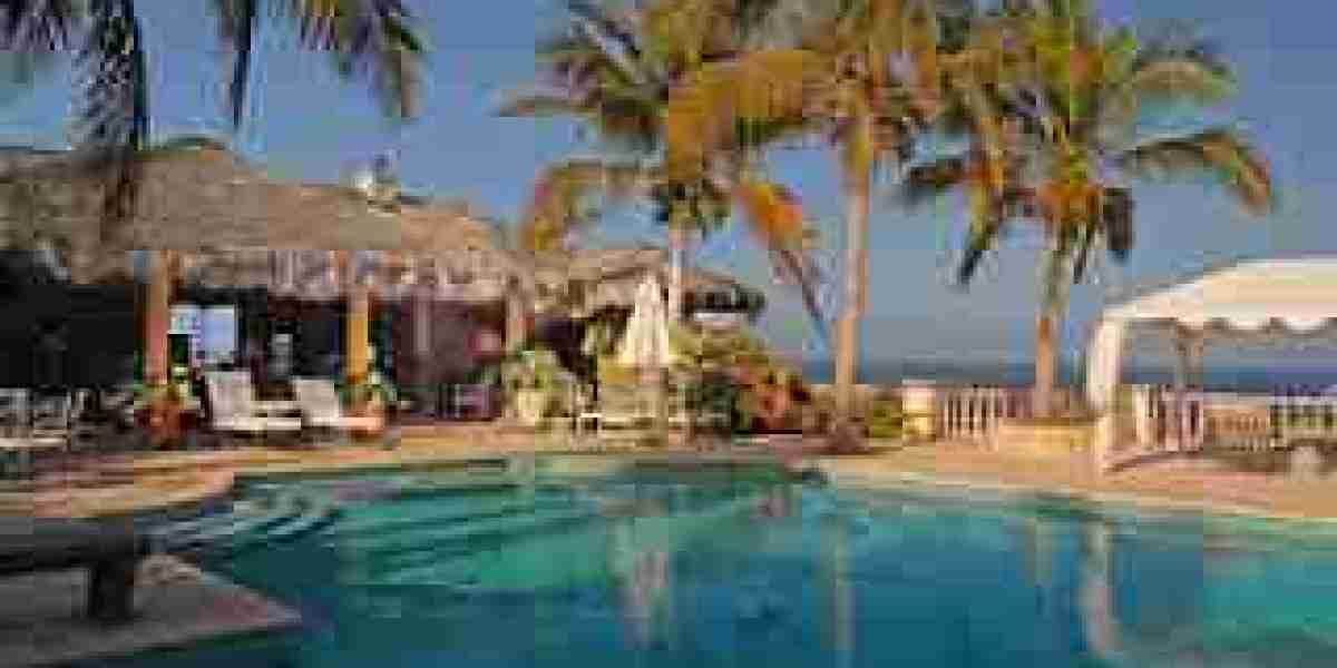 Enjoy Oceanfront Luxury at Villa del Faro Without Breaking the Bank