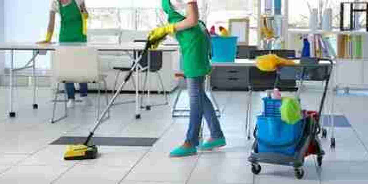 Improve your home appearance with professional and expert clean service Dubai by Urban Mop