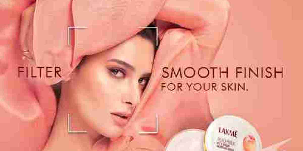 A DEEP DIVE INTO LAKMÉ PEACH MILK SOFT CREAM: THE ULTIMATE NON-STICKY MOISTURE LOCK FORMULA