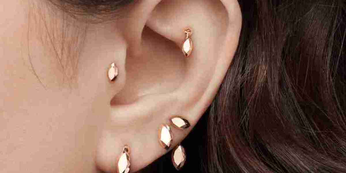 Ear Piercing Trends in Dubai: What’s In and What’s Out