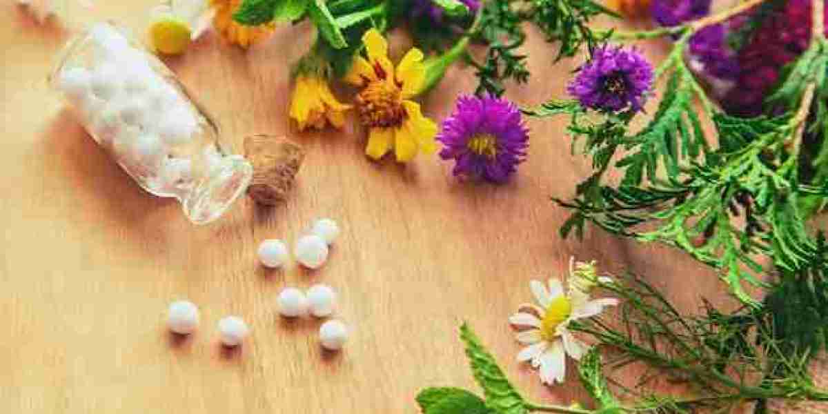 Can You Take Homeopathy and English Medicine Together?