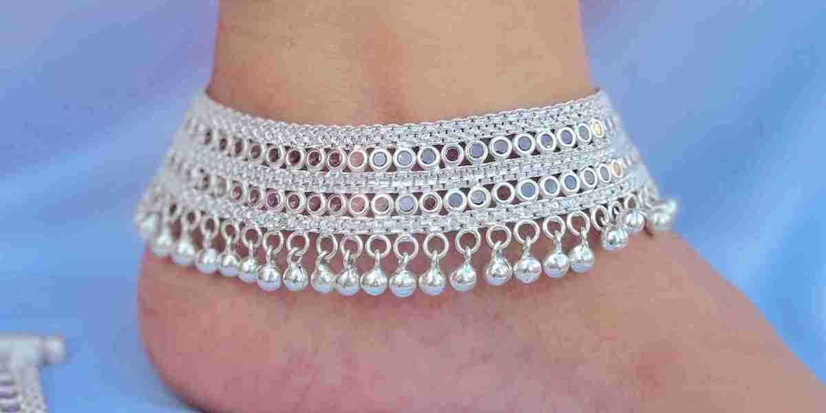 The Timeless Elegance of a Silver Bracelet