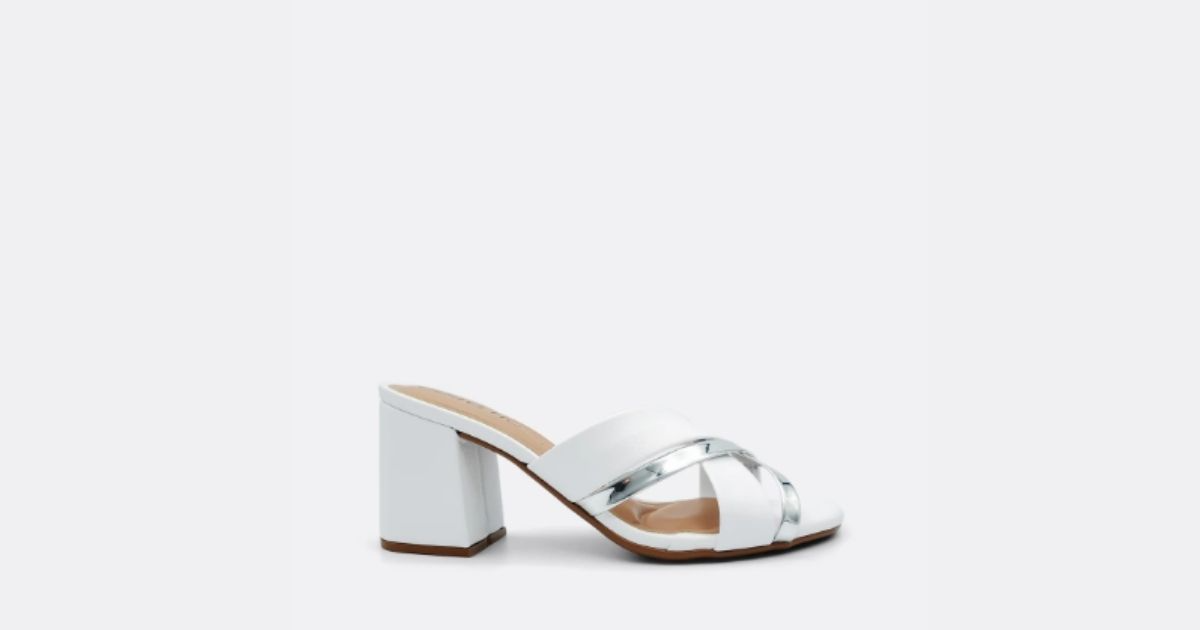 Elegance Redefined: The Beira Rio Barbs White Heel - Blog - A FreeFlarum Forum