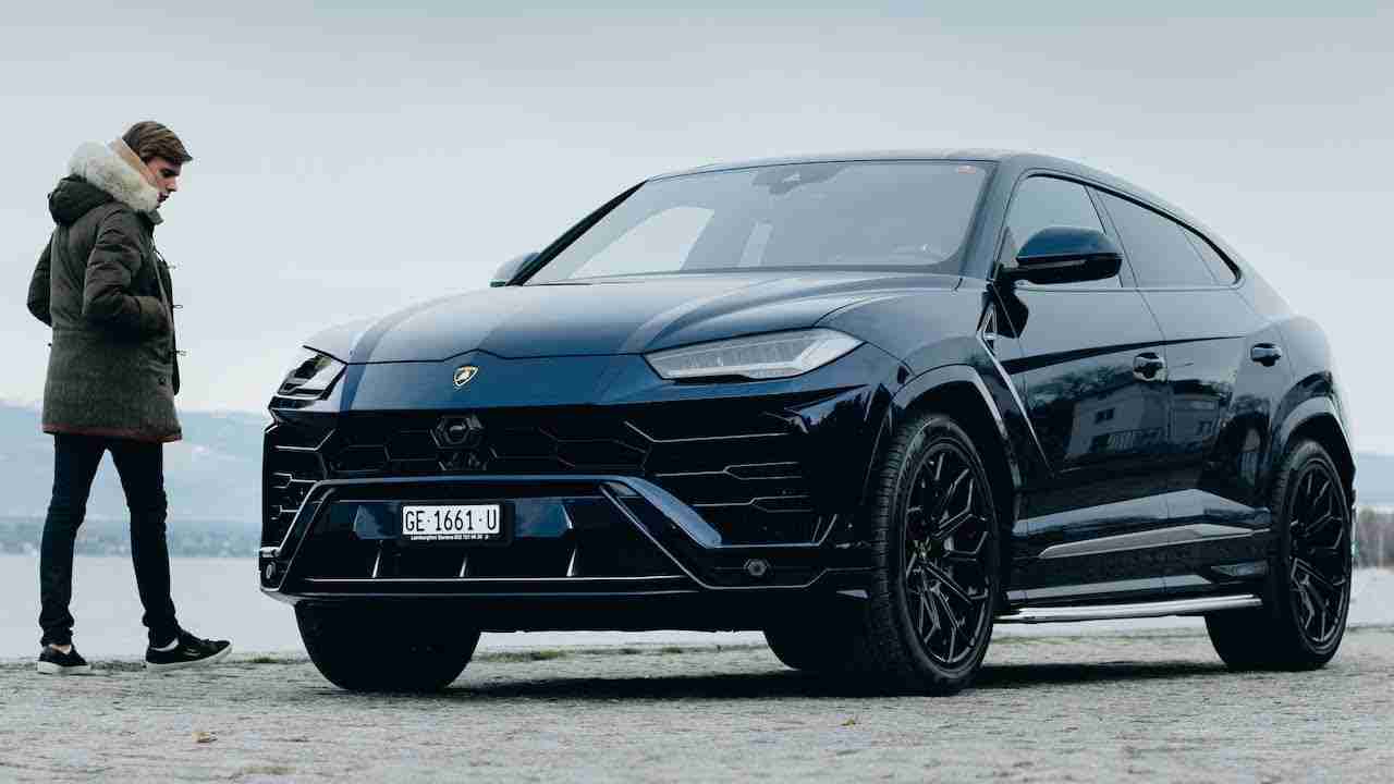 Lamborghini Urus Rental in Dubai